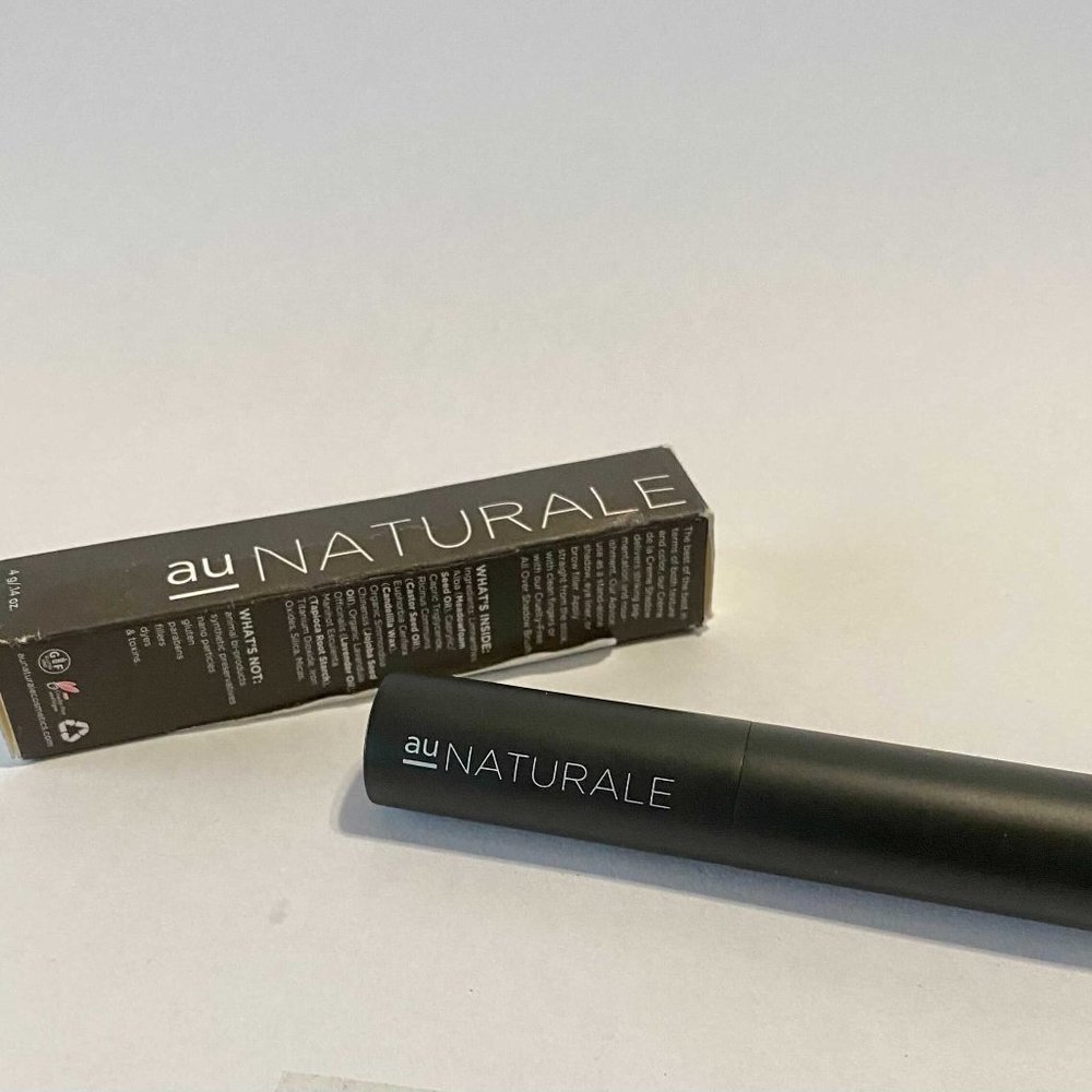 Au Naturale Creme de la Creme Eye Shadow in Ivory